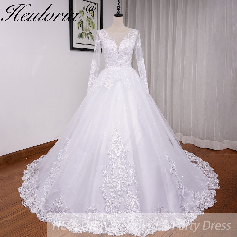 HEULORIA Elegant Illusion V-Neck Long Sleeve Lace Ball Gown Wedding Dress with Cathedral Train BA-702 Imagen principal del producto