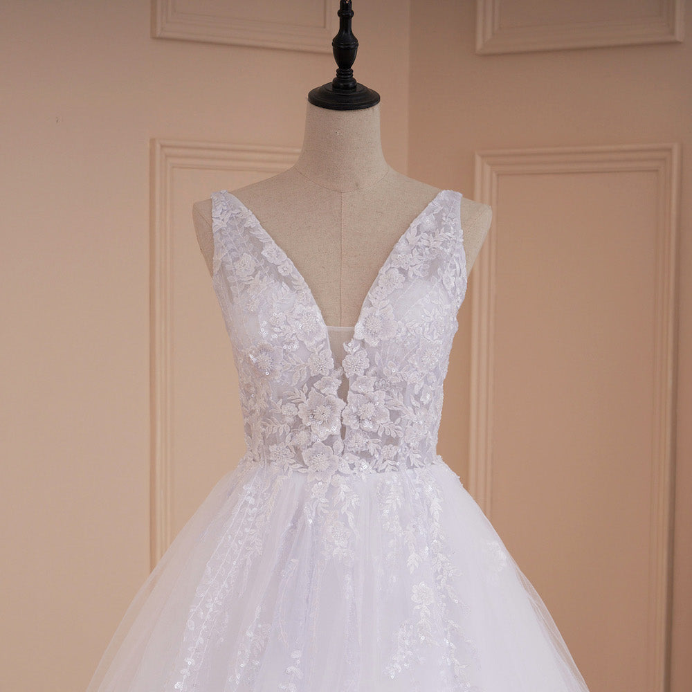 HEULORIA A-line V-Neck Sweep Train Lace Tulle Wedding Dress With Sequins Beading AL-536