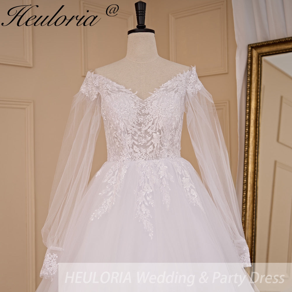 HEULORIA Ball-Gown/Princess V-Neck long sleeve Cathedral Train Tulle Lace Wedding Dress With Sequins BA-711A