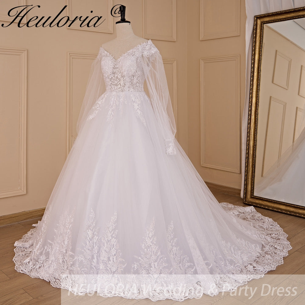 HEULORIA Ball-Gown/Princess V-Neck long sleeve Cathedral Train Tulle Lace Wedding Dress With Sequins BA-711A