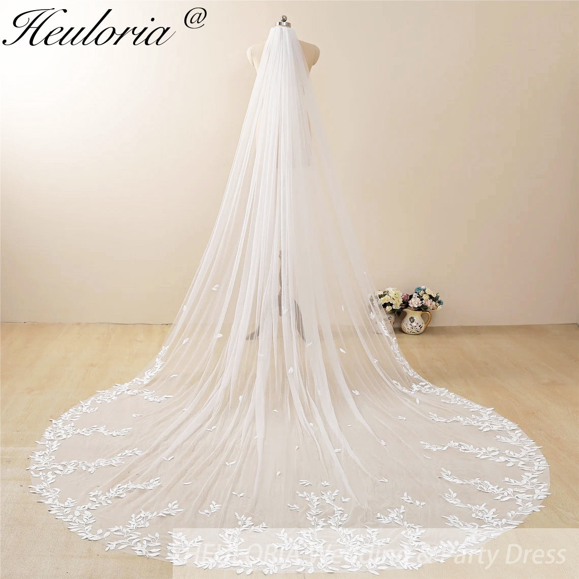 Cathedral Wedding Veil Lace bridal veil with Metal Comb Length 300cm width 300cm for Bride VL-103