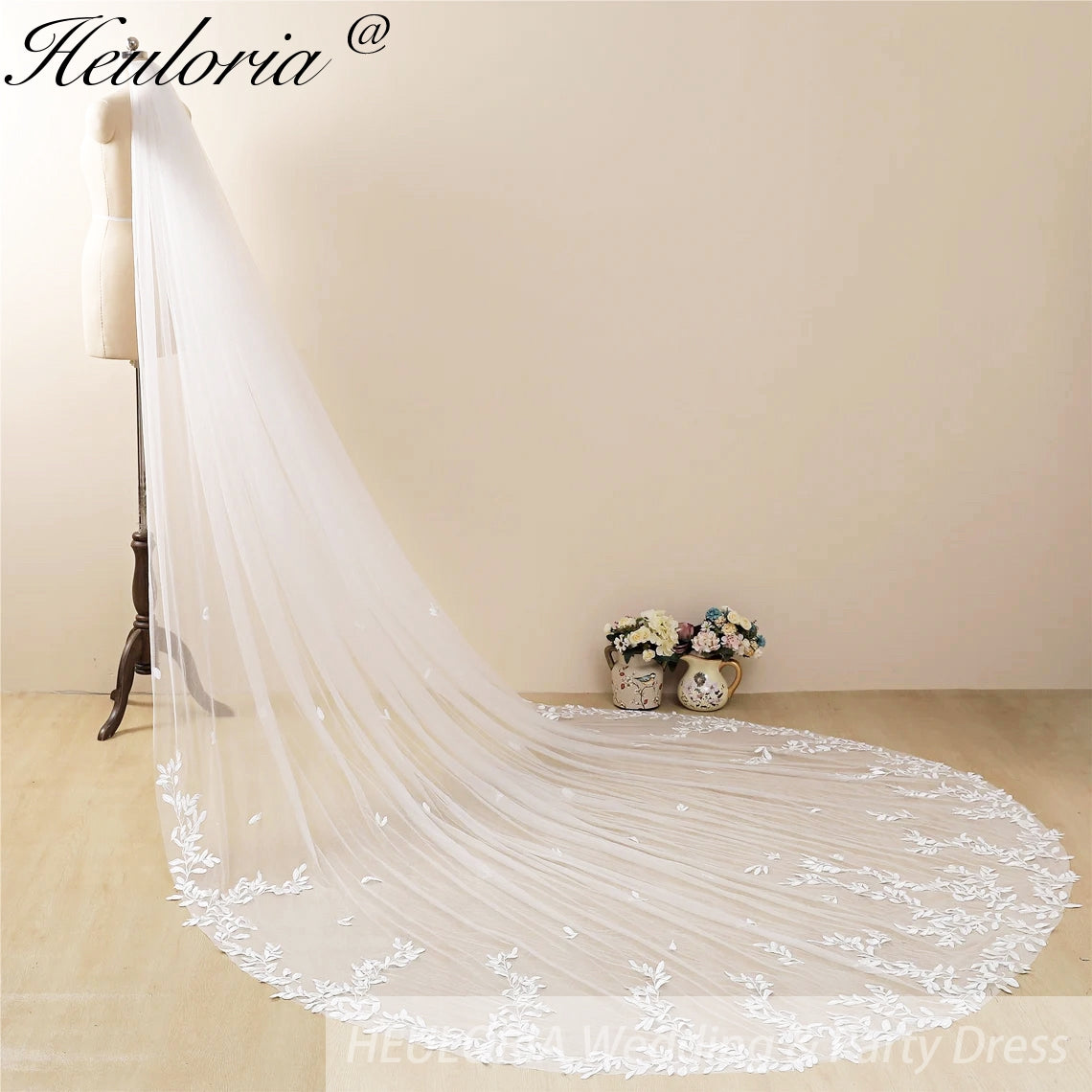 Cathedral Wedding Veil Lace bridal veil with Metal Comb Length 300cm width 300cm for Bride VL-103