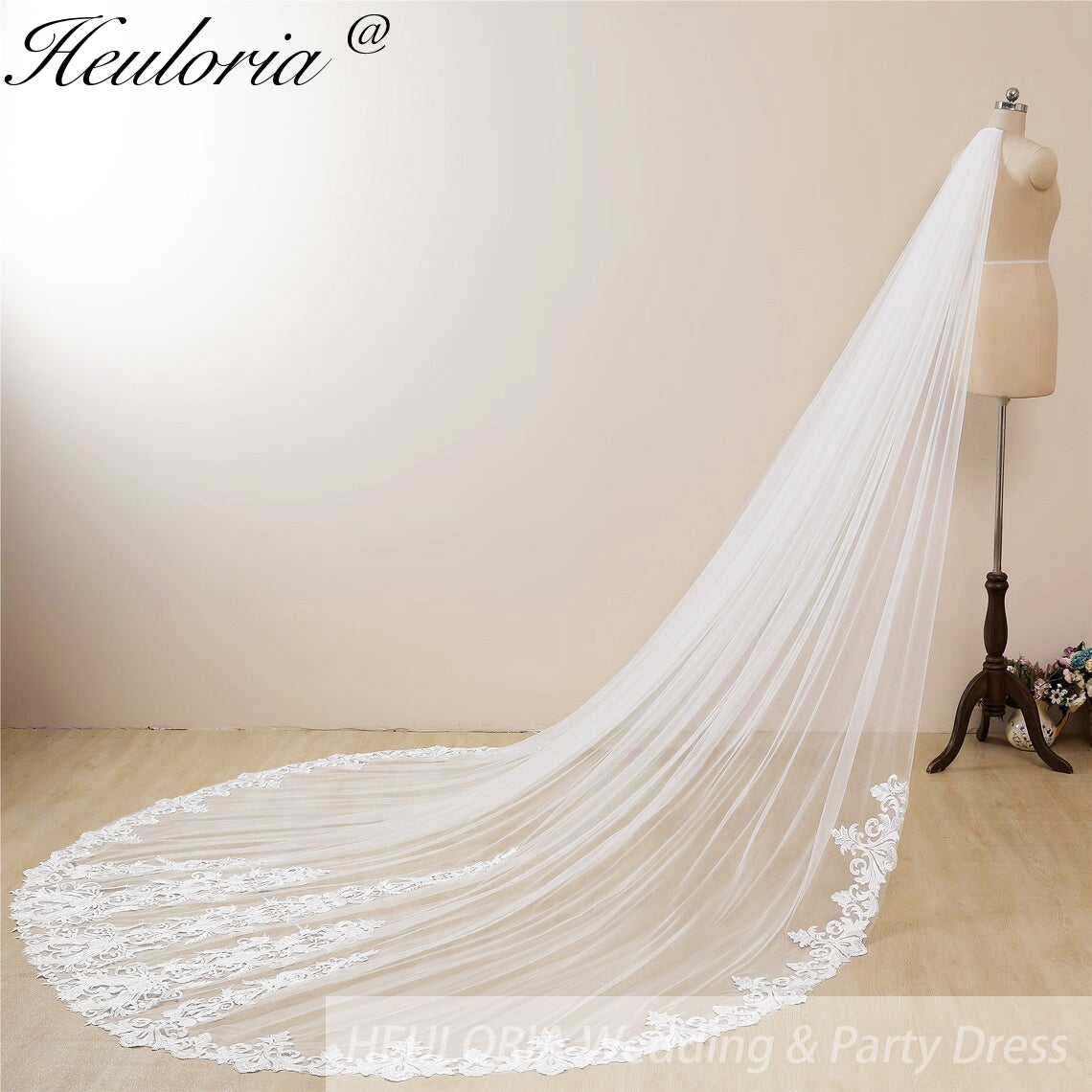 Cathedral Wedding Veil Lace bridal veil with Metal Comb Length 300cm width 300cm for Bride VL-131