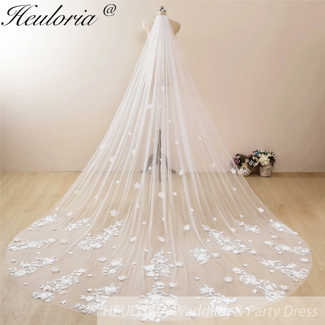 Cathedral Wedding Veil Lace bridal veil with Metal Comb Length 300cm width 300cm for Bride VL-129
