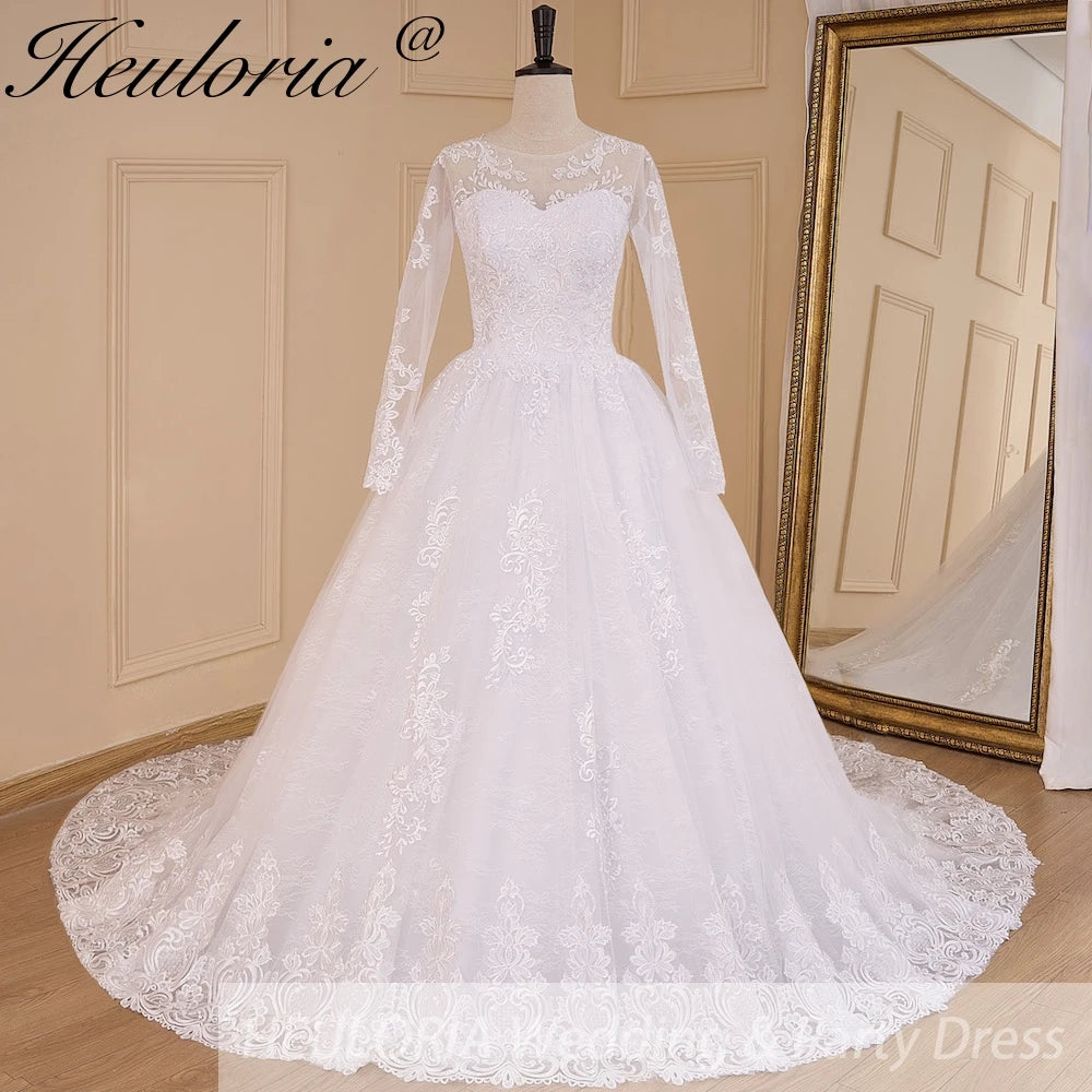 HEULORIA Ball-Gown/Princess V-Neck long sleeve Cathedral Train Tulle Lace Wedding Dress With Sequins BA-636