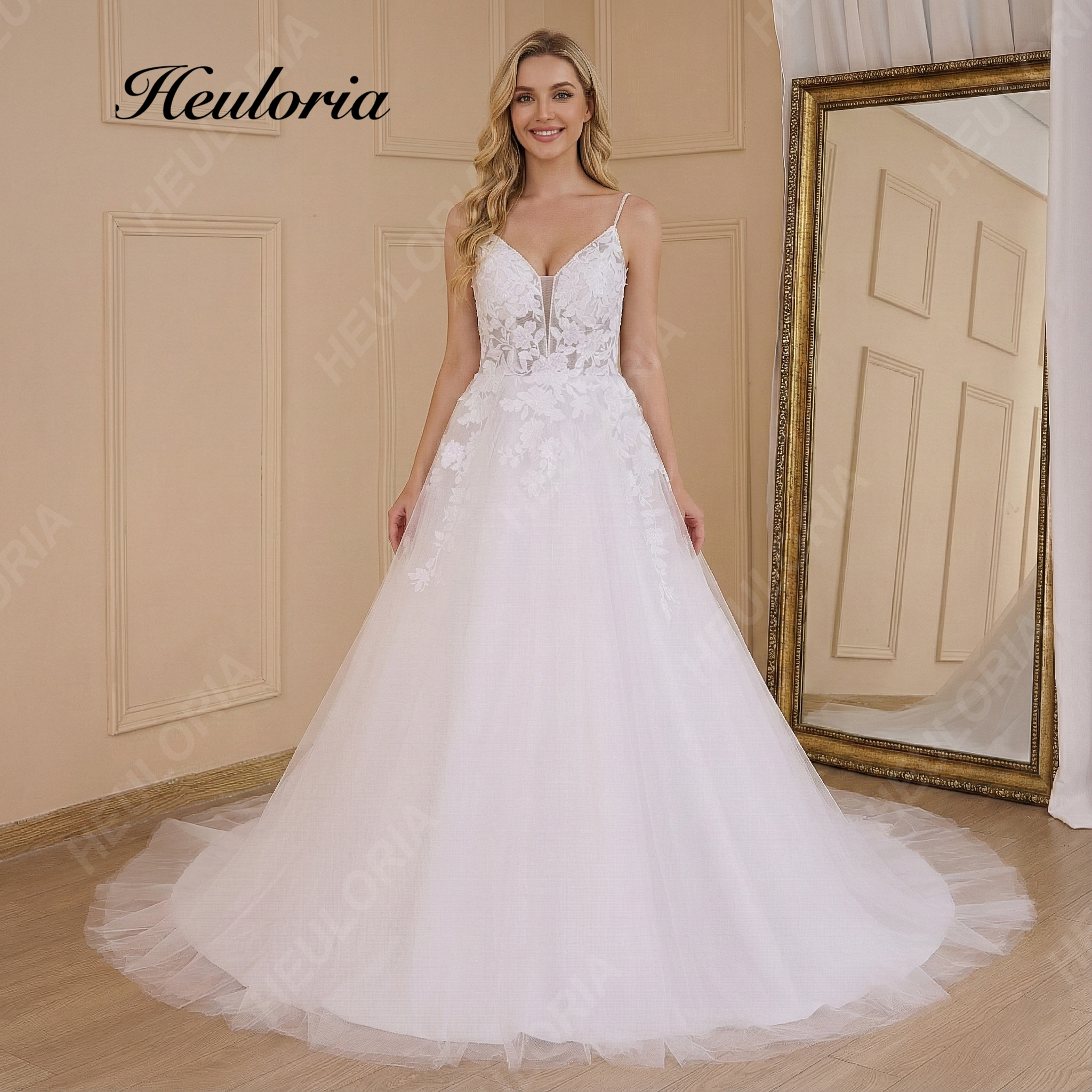 Lace A-Line Wedding Dress with V-Neck and Spaghetti Straps - bridal gown view 2 Immagine principale del prodotto
