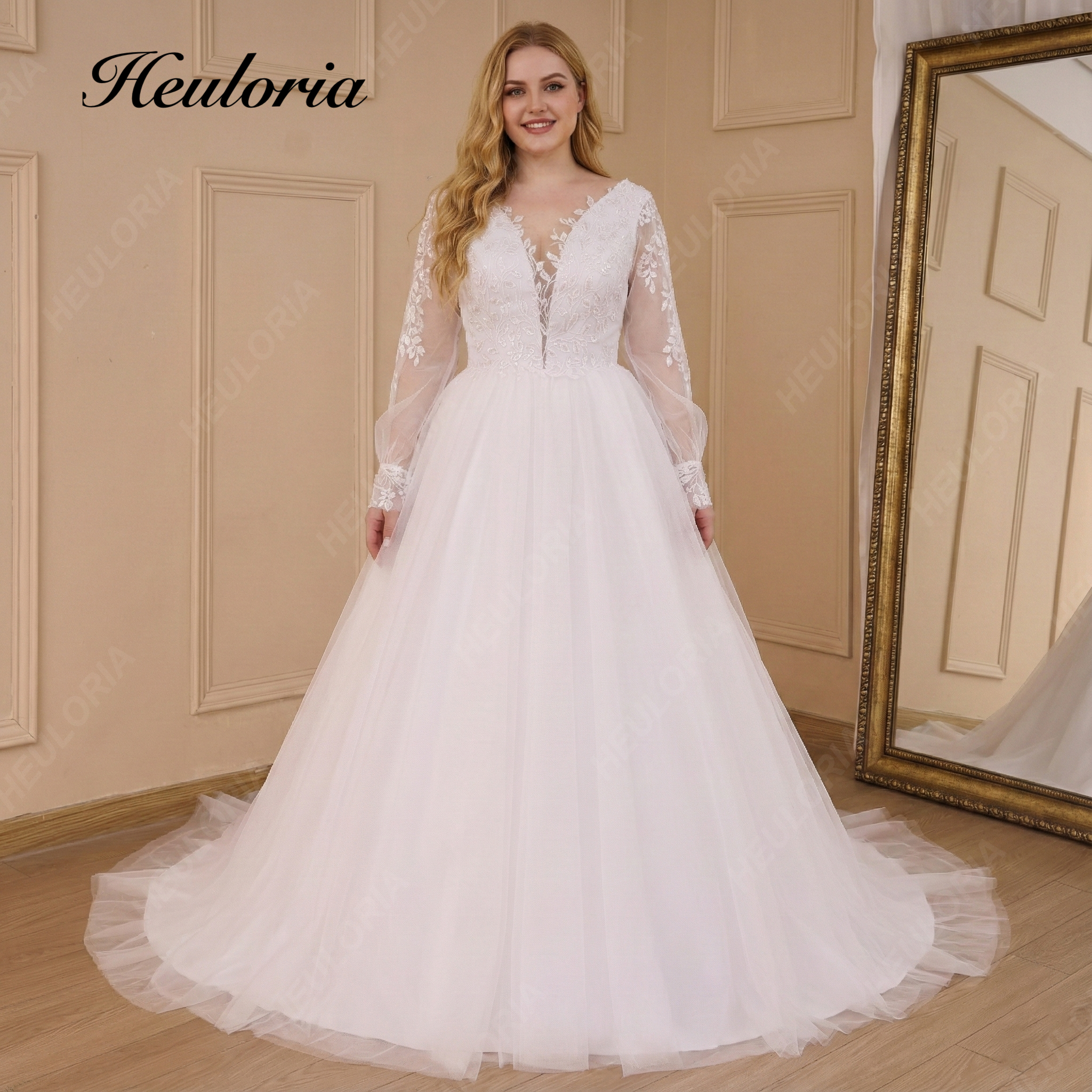 HEULORIA Ethereal Floral Lace A-Line Wedding Dress with Plunging V-Neck and Long Bishop Sleeves AL-783 Image principale du produit