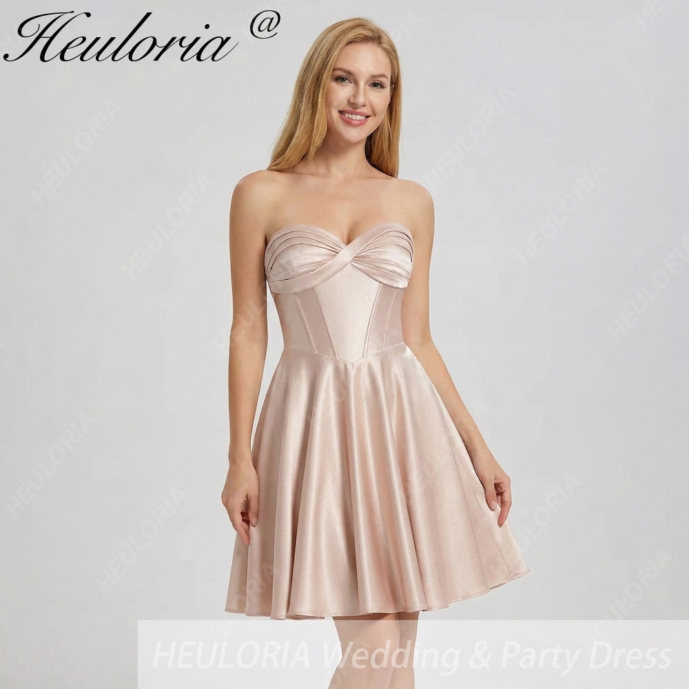 HEULORIA Champagne Satin Strapless Short Prom Dress - Twisted Sweetheart & Corset Back ED-329 Image principale du produit