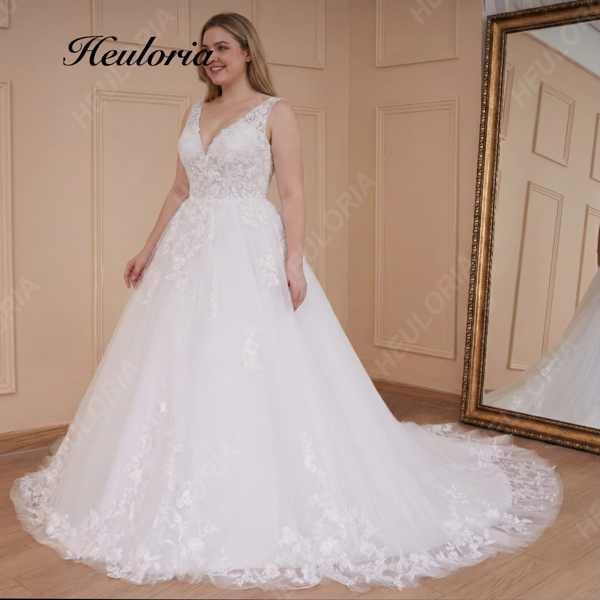 Plus Size V-Neck Lace A-Line Wedding Dress with Sparkling Details and Cathedral Train AL-560PLUS Immagine secondaria del prodotto