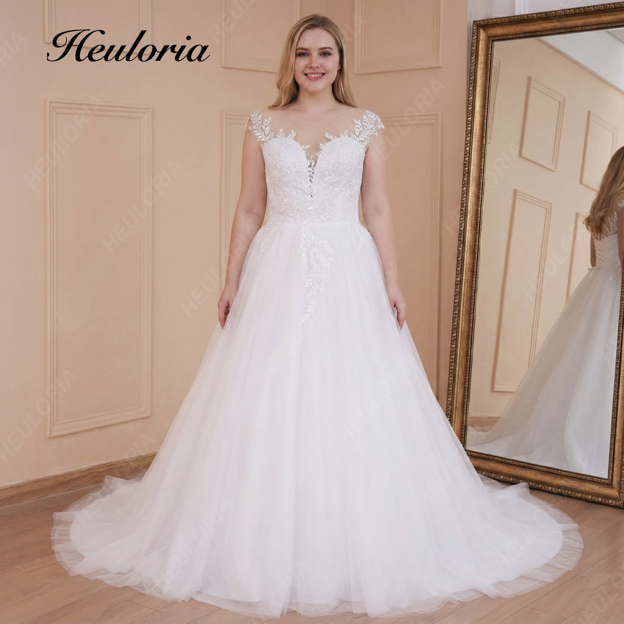 Heuloria Romantic Lace A-Line Wedding Dress with Illusion Neckline and Delicate Cap Sleeves AL-526 Image principale du produit