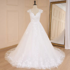 HEULORIA  Elegant lace applique ball gown princess Wedding Dress V neck plus size shinny skirt bridal dress robe de mariee BA-642