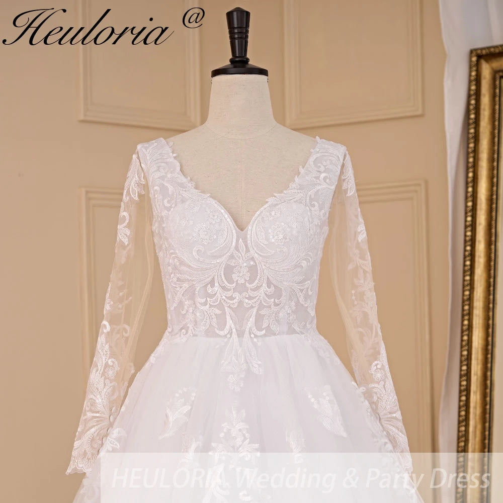 HEULORIA Ball-Gown/Princess V-Neck long sleeve Cathedral Train Tulle Lace Wedding Dress With Sequins BA-721A