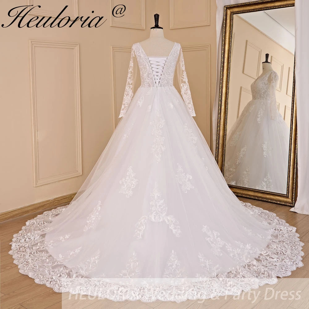 HEULORIA Ball-Gown/Princess V-Neck long sleeve Cathedral Train Tulle Lace Wedding Dress With Sequins BA-721A