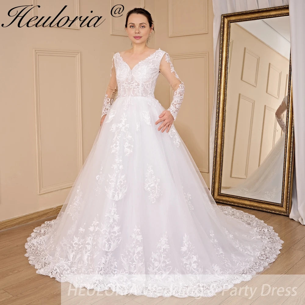 Vintage Wedding Dress long sleeve V Neck lace up princess bride