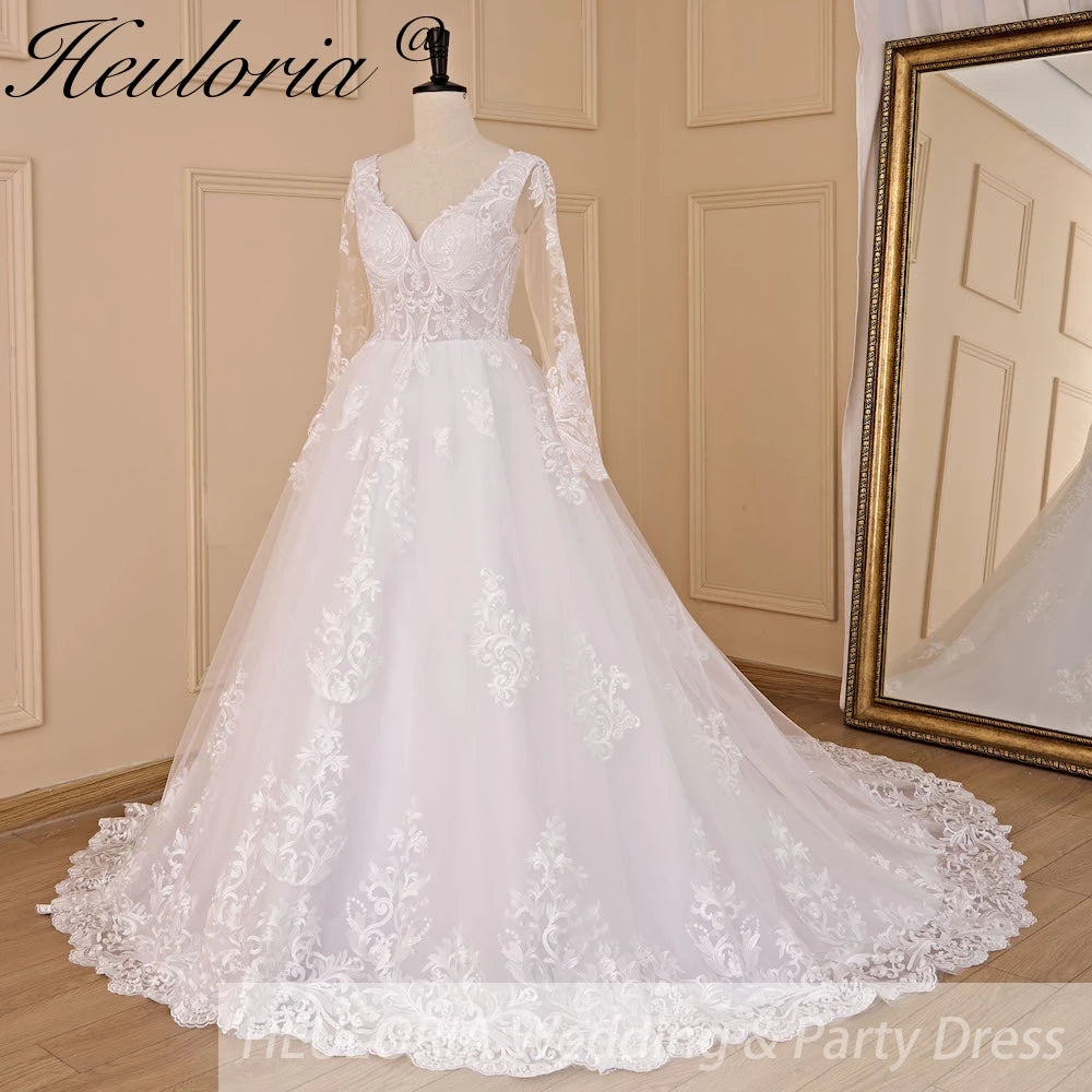 HEULORIA Ball-Gown/Princess V-Neck long sleeve Cathedral Train Tulle Lace Wedding Dress With Sequins BA-721A
