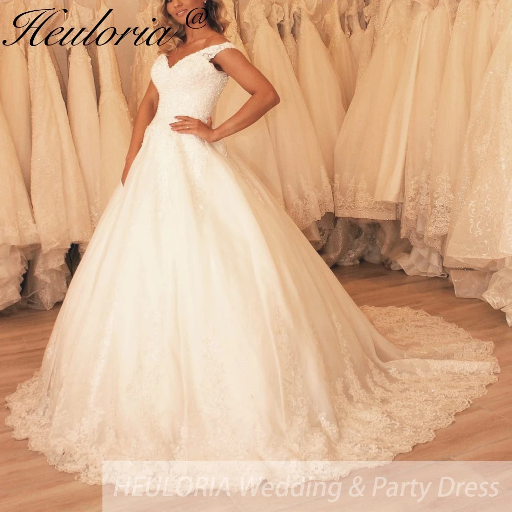 HEULORIA ball gown princess wedding dress off shoulder sequin beading lace applique plus size white bride dress customize BA-849 Imagen principal del producto