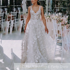 HEULORIA Elegant Spaghetti Straps A line Wedding Dress 3D floral Sparkly Glitter Wedding Bridal dress