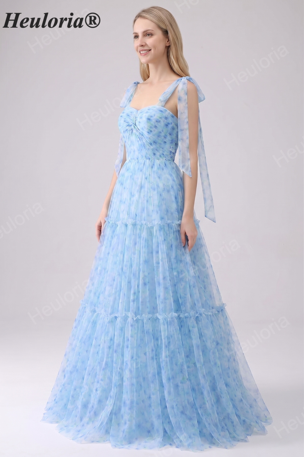 HEULORIA Ethereal Light Blue Floral Print Tiered Tulle Gown with Tie-Up Straps and Corset Back ED-659 Imagen secundaria del producto