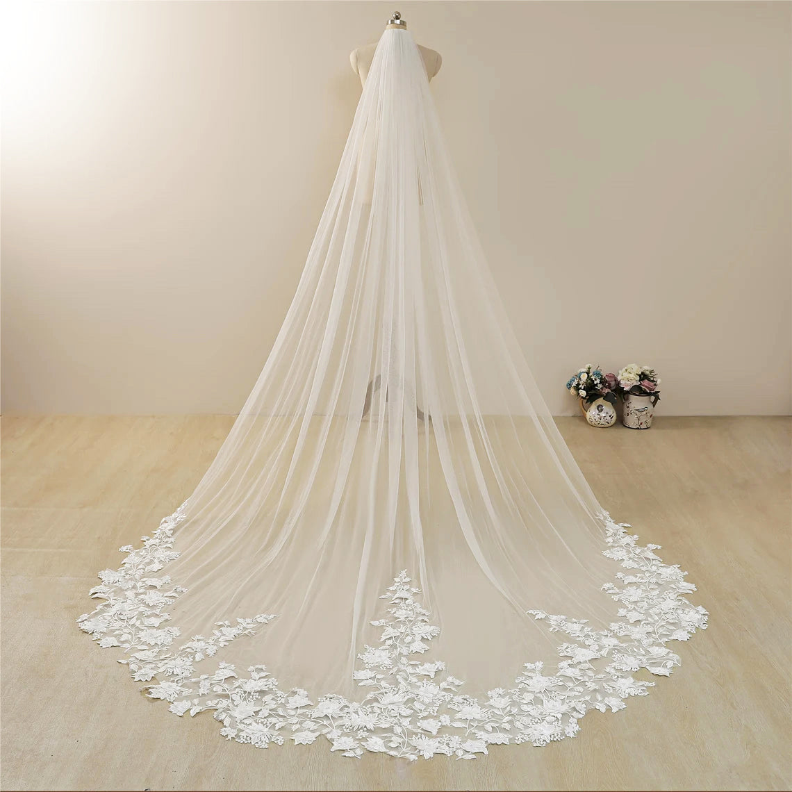 Cathedral Wedding Veil Lace bridal veil with Metal Comb Length 300cm width 300cm for Bride  VL-30
