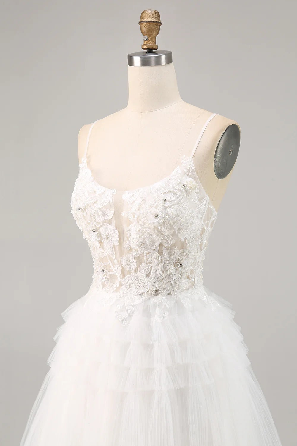 HEULORIA Enchanting Tiered Tulle Short evening Dress - Floral Lace Appliqué & Plunging V-Neck with Spaghetti Straps homecoming dress ED-290