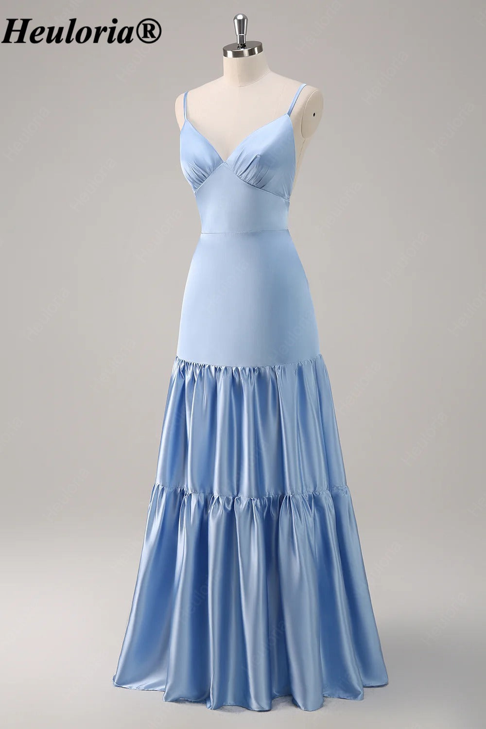 heuloria Sky Blue V-Neck Satin Bridesmaid Dress with Tiered Skirt ed-547