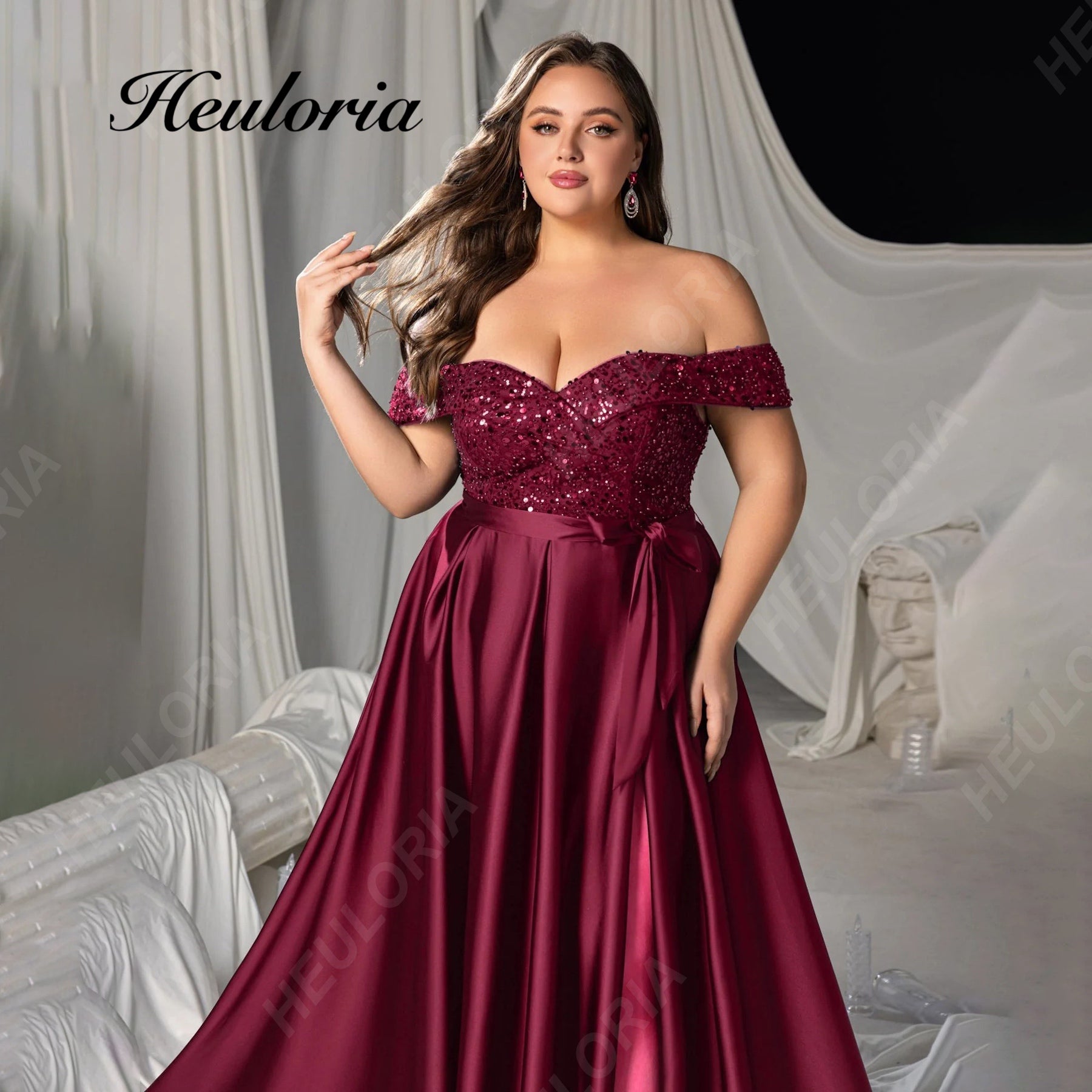 HEULORIA Plus Size Off-The-Shoulder Sequin & Satin Evening Gown with High Slit ED-382 Image secondaire du produit