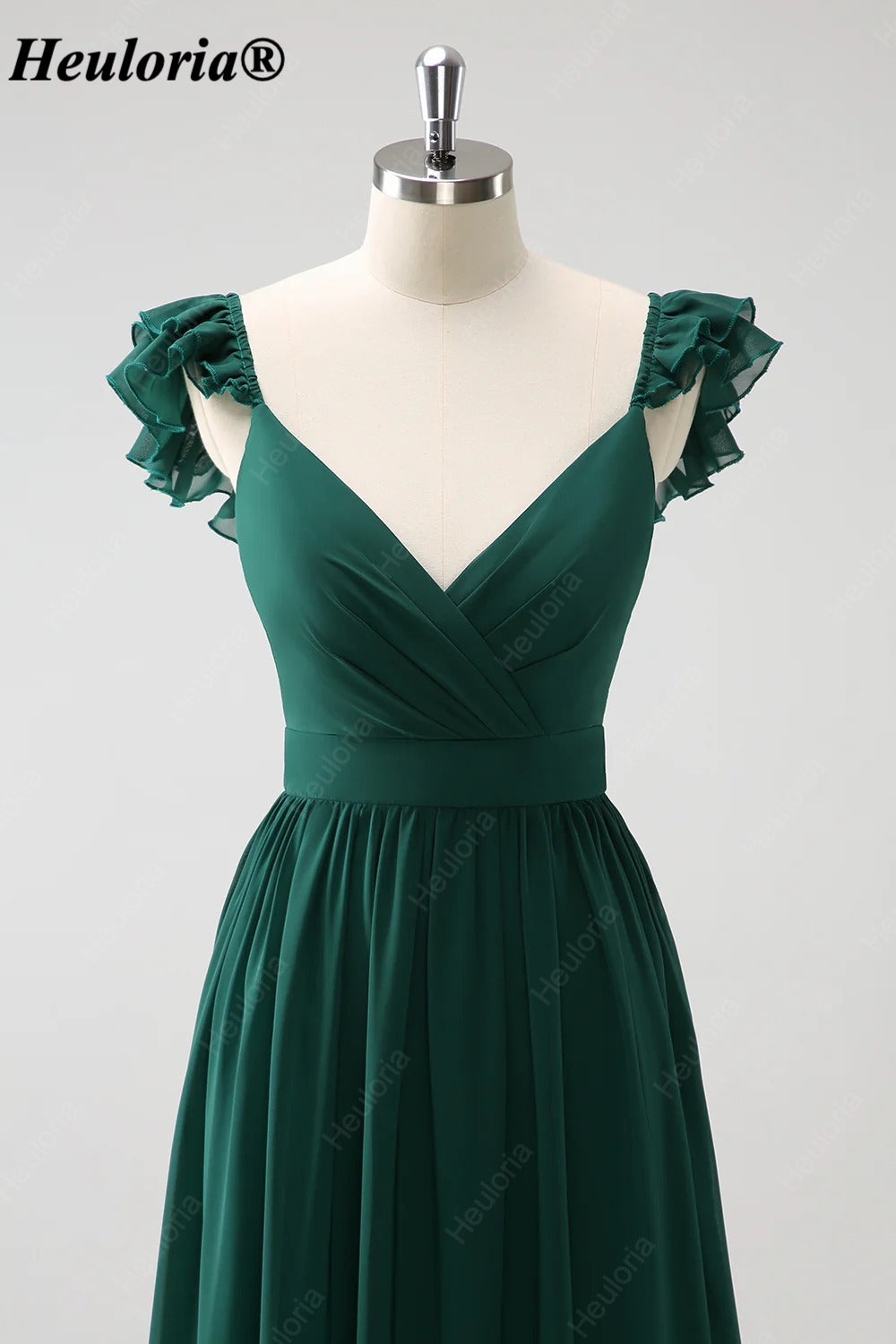 heuloria-dusty-sage-chiffon-halter-a-line-bridesmaid-dress-ed-256