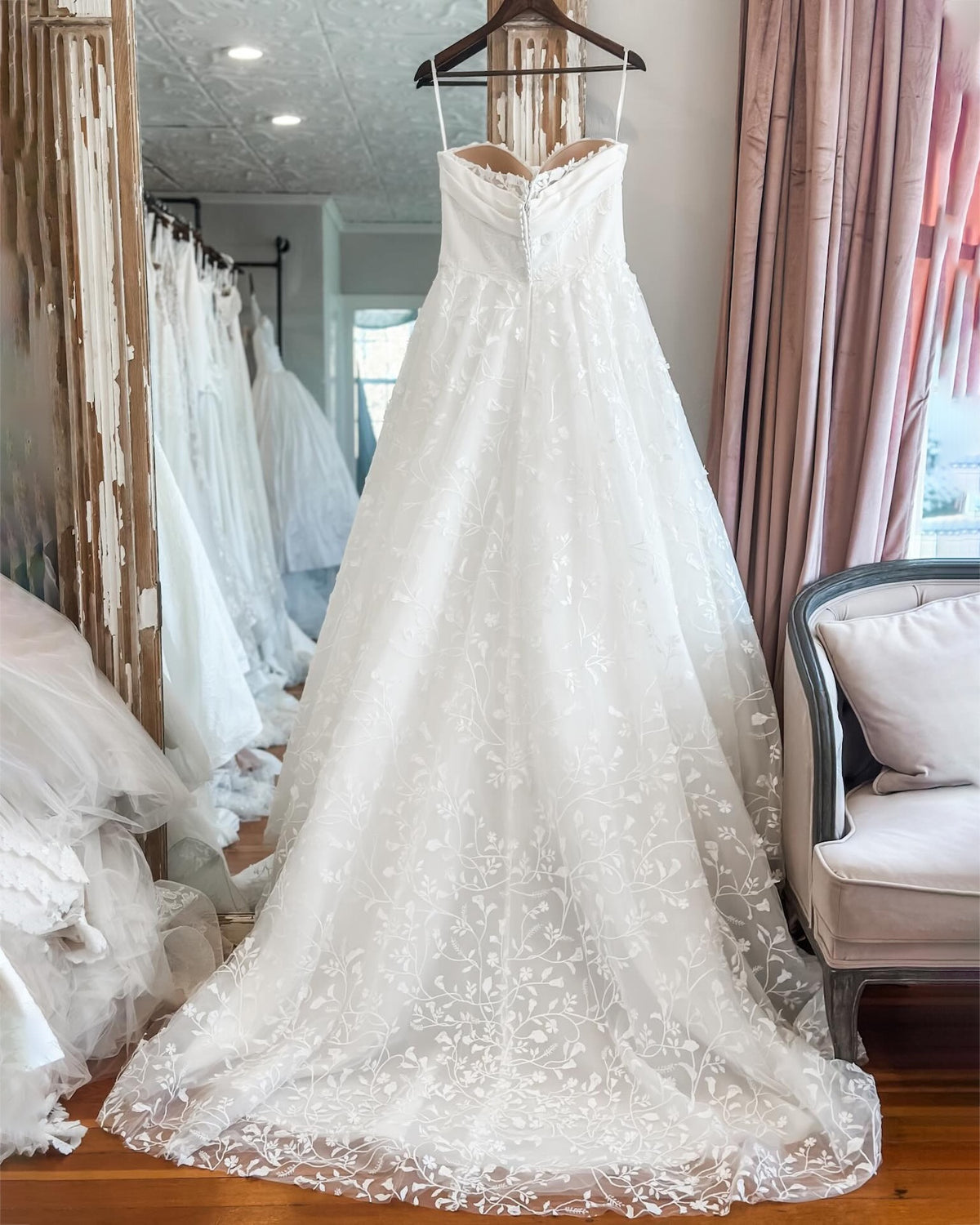 HEULORIA Floral Lace A-Line Wedding Dress with Draped Strapless Bodice BA-34