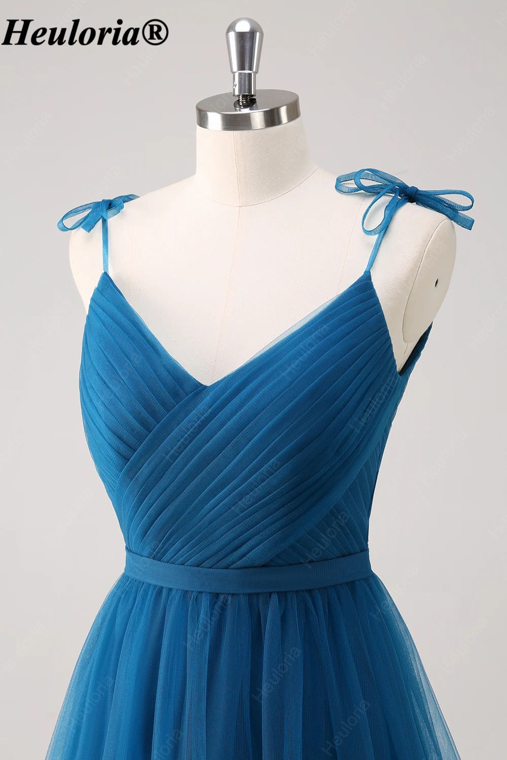 heuloria-Blue Bow Shoulder Tulle Bridesmaid Dress with Floral Detail-ed-537