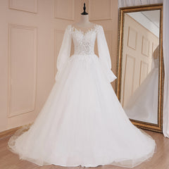HEULORIA elegant A line long sleeve Court Train Tulle Lace Wedding Dress With Sequins