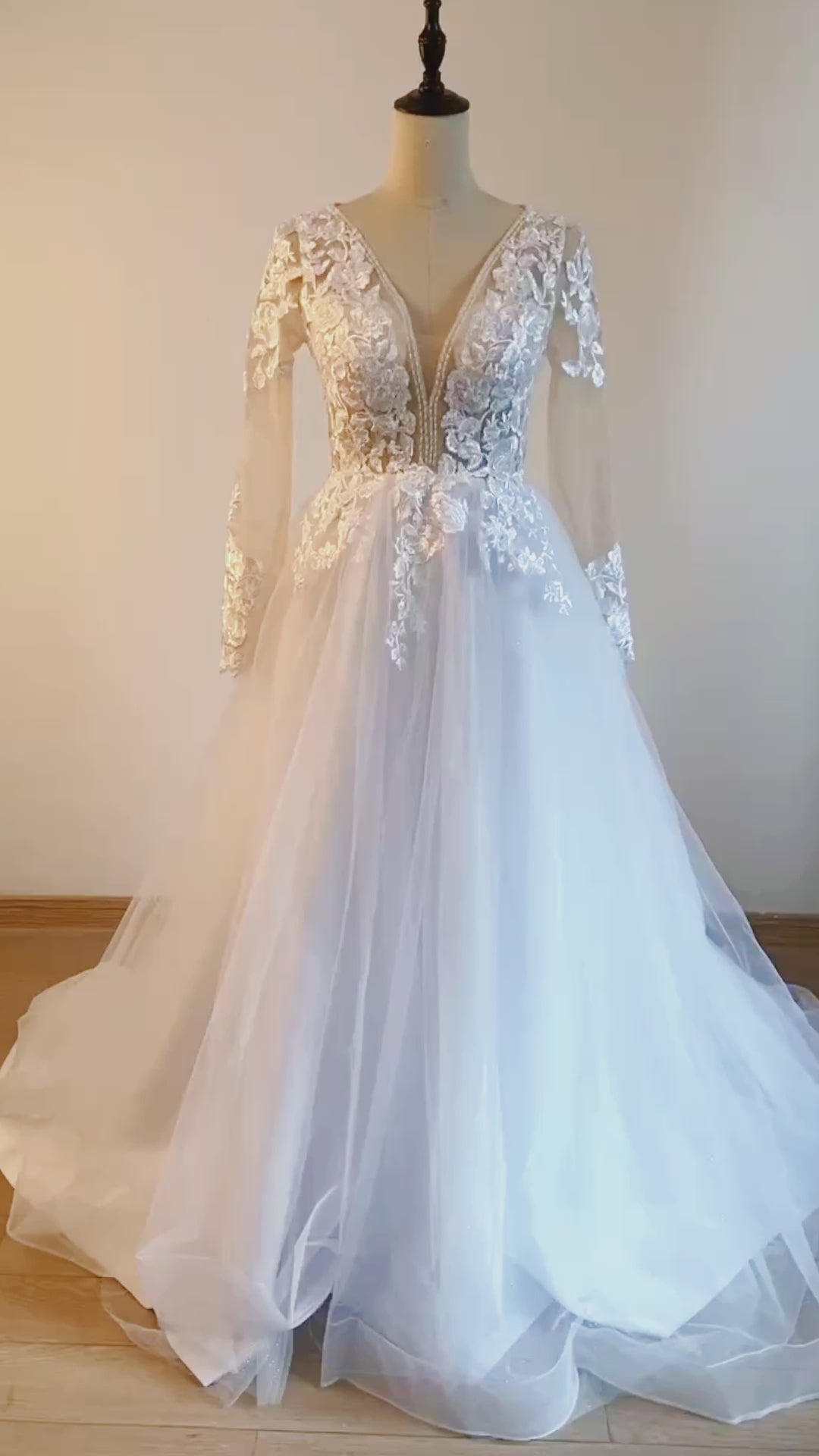HEULORIA elegant A line long sleeve Court Train Tulle Lace Wedding Dress With Sequins Beading AL-532