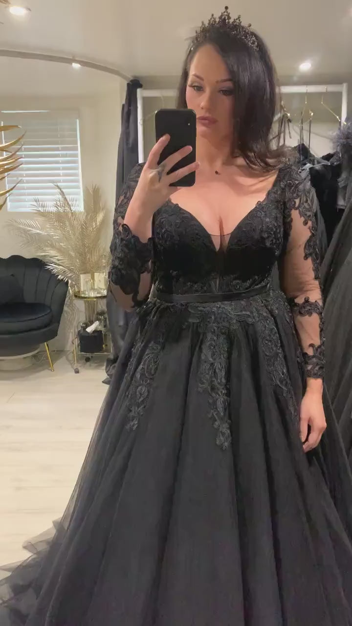 Elegant black Wedding Dress long sleeve V neck lace applique bride dress robe de mariee A line Wedding Bridal Gown AL-QK91
